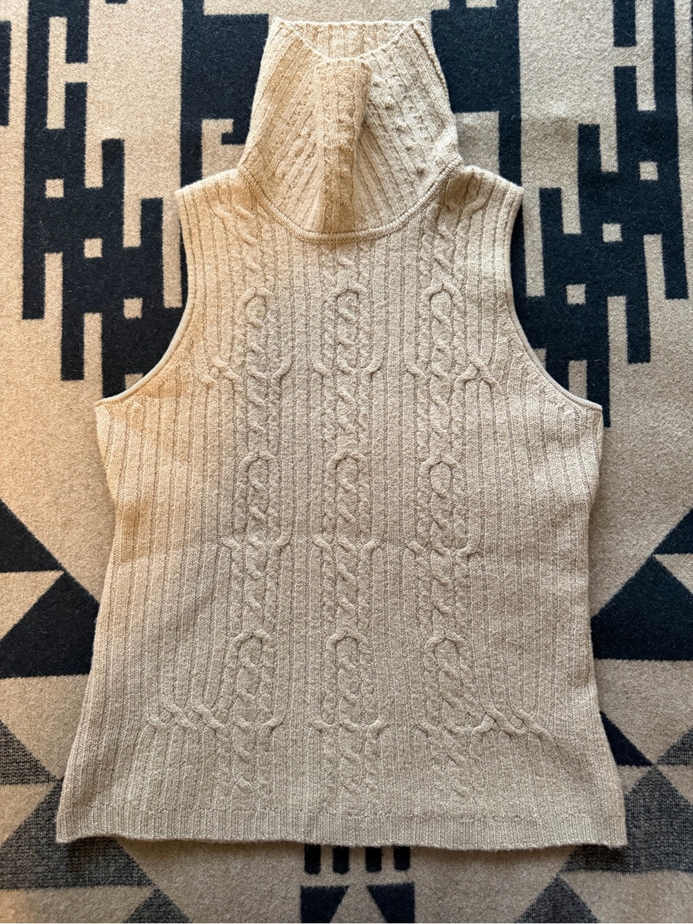 Vintage Sleeveless Cable Knit Turtleneck Sweater